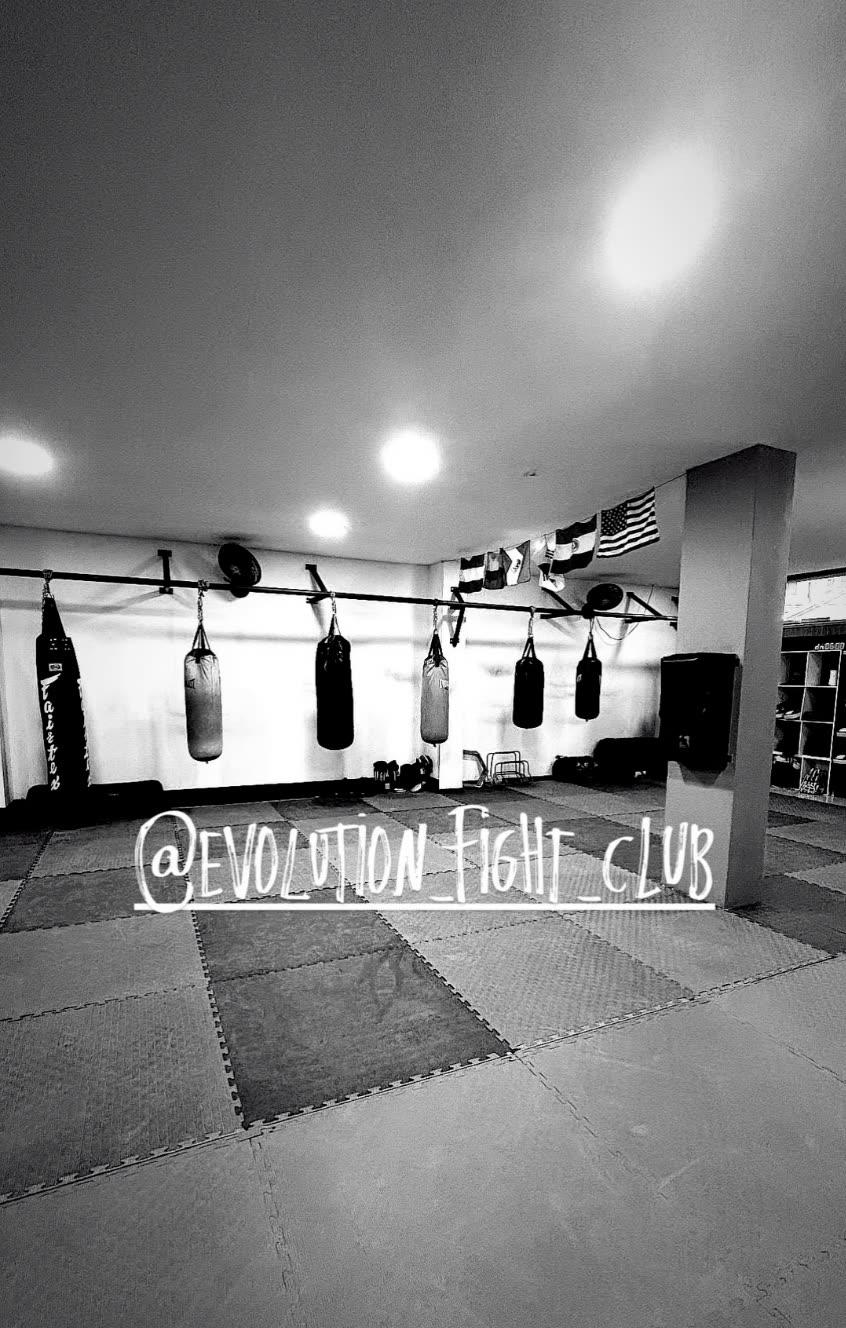 Evolution Fight Club — combat gym interior in Laureles, Medellín